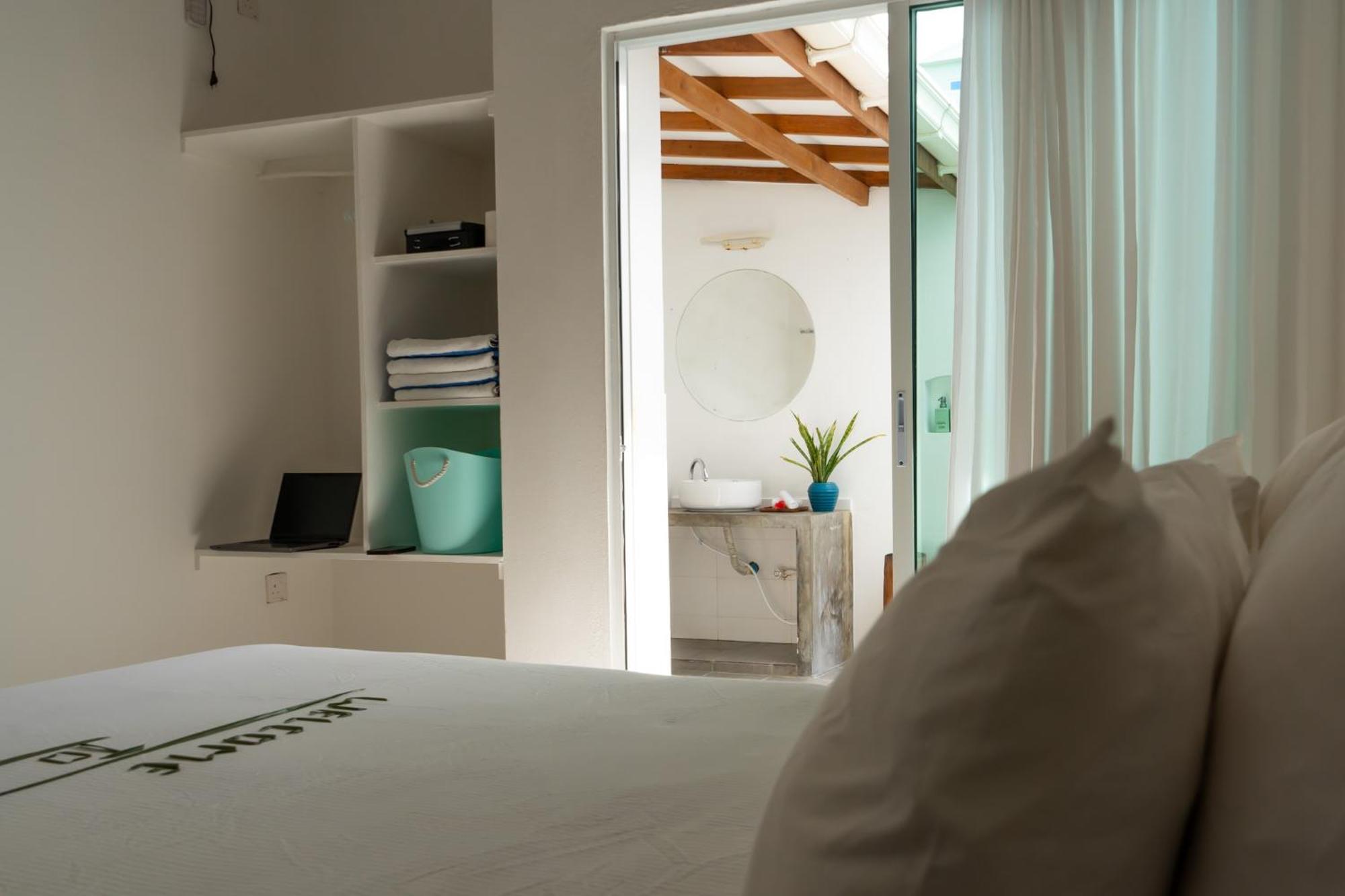Hotel Vaali Maldives Island Escapes & Dive Felidhoo Exterior foto
